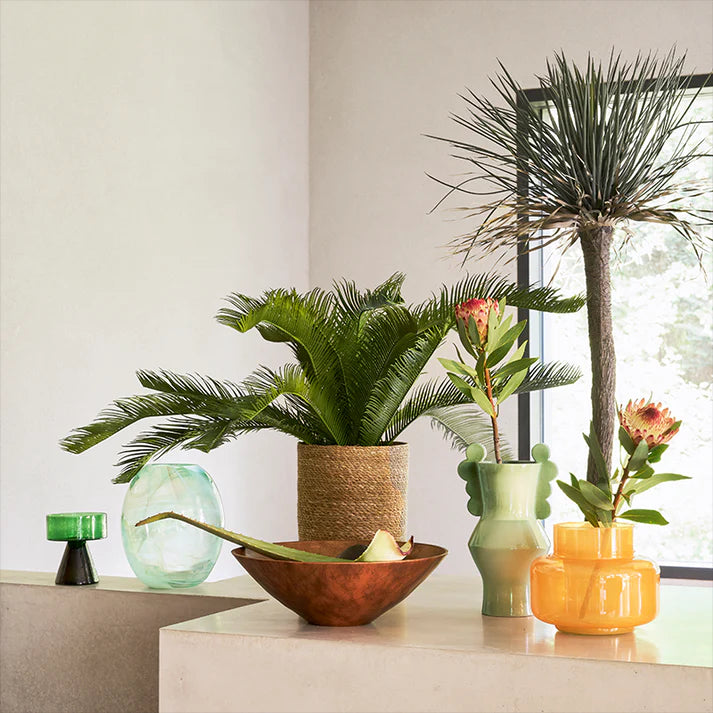 PALE CIRCULAR VASE
